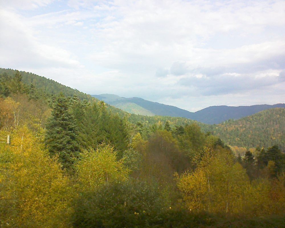 Le petit ballon vu depuis le Domaine Langmatt à Murbach le 04.11.2017 à 11:45 Le petit ballon (Alsace, Vosges) le 04.11.2017 à 11:45