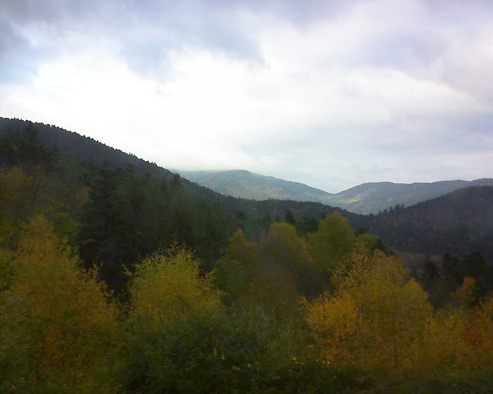Le petit ballon vu depuis le Domaine Langmatt à Murbach le 06.11.2017 à 15:15 Le petit ballon (Alsace, Vosges) le 06.11.2017 à 15:15