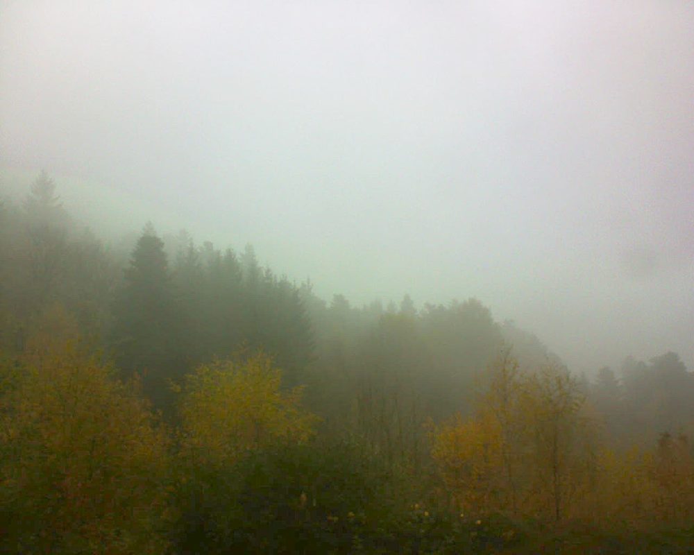 Le petit ballon vu depuis le Domaine Langmatt à Murbach le 08.11.2017 à 14:15 Le petit ballon (Alsace, Vosges) le 08.11.2017 à 14:15