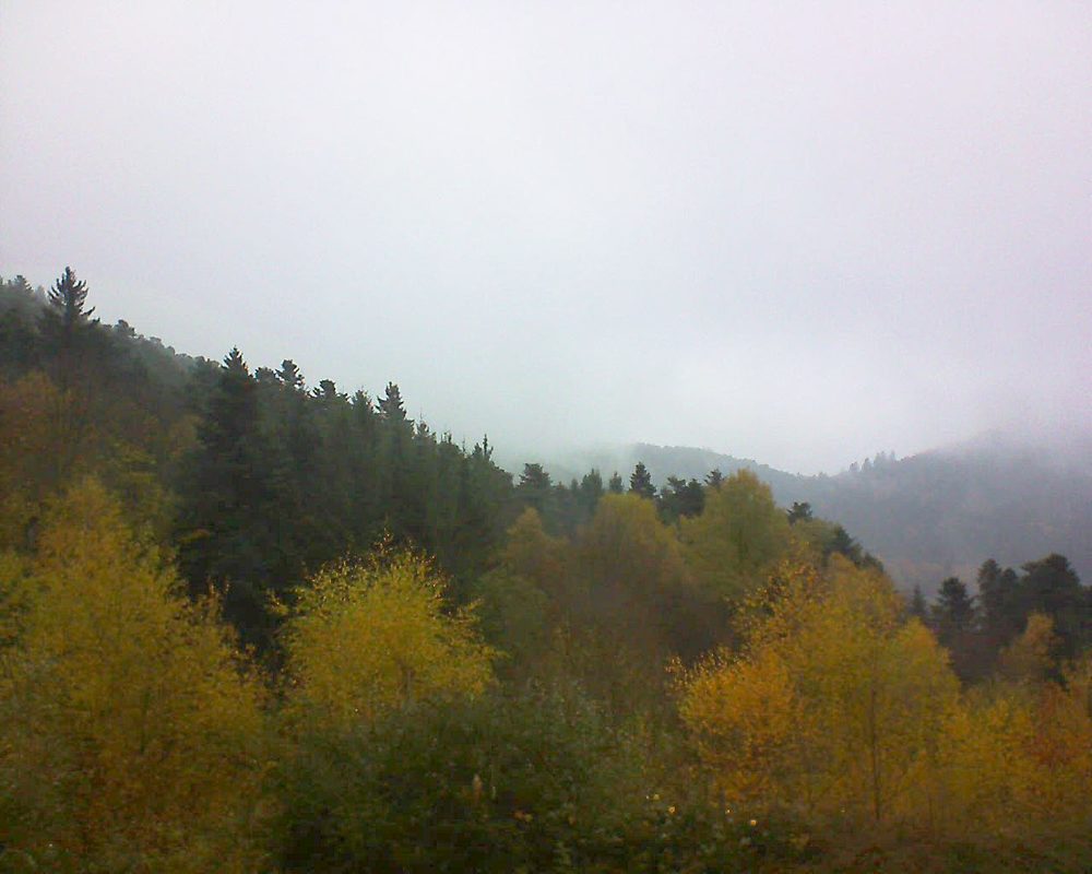 Le petit ballon vu depuis le Domaine Langmatt à Murbach le 09.11.2017 à 15:15 Le petit ballon (Alsace, Vosges) le 09.11.2017 à 15:15
