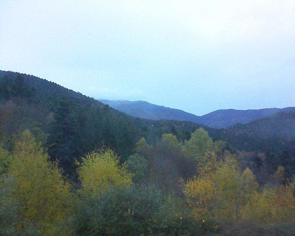 Le petit ballon vu depuis le Domaine Langmatt à Murbach le 10.11.2017 à 16:45 Le petit ballon (Alsace, Vosges) le 10.11.2017 à 16:45
