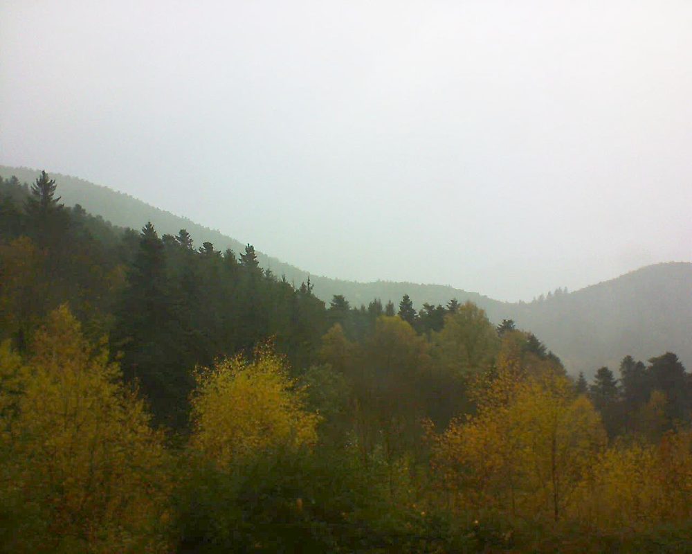 Le petit ballon vu depuis le Domaine Langmatt à Murbach le 12.11.2017 à 12:00 Le petit ballon (Alsace, Vosges) le 12.11.2017 à 12:00
