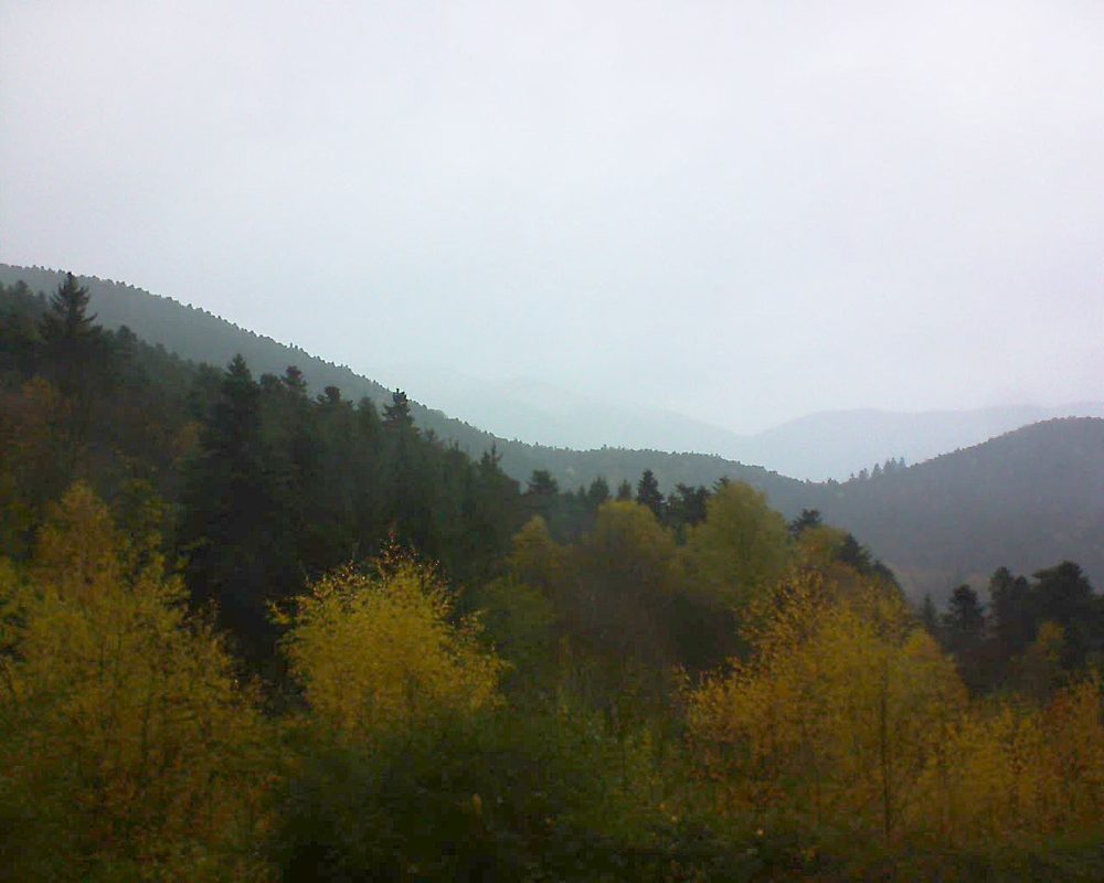 Le petit ballon vu depuis le Domaine Langmatt à Murbach le 12.11.2017 à 12:15 Le petit ballon (Alsace, Vosges) le 12.11.2017 à 12:15