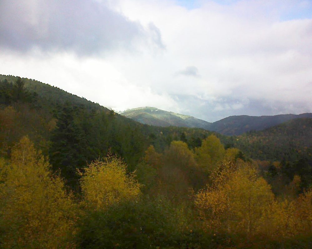 Le petit ballon vu depuis le Domaine Langmatt à Murbach le 13.11.2017 à 10:30 Le petit ballon (Alsace, Vosges) le 13.11.2017 à 10:30