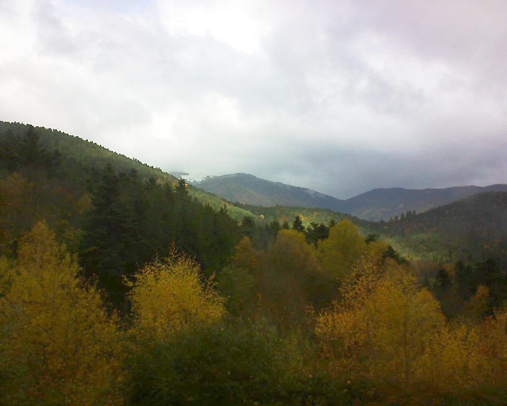 Le petit ballon vu depuis le Domaine Langmatt à Murbach le 13.11.2017 à 12:30 Le petit ballon (Alsace, Vosges) le 13.11.2017 à 12:30