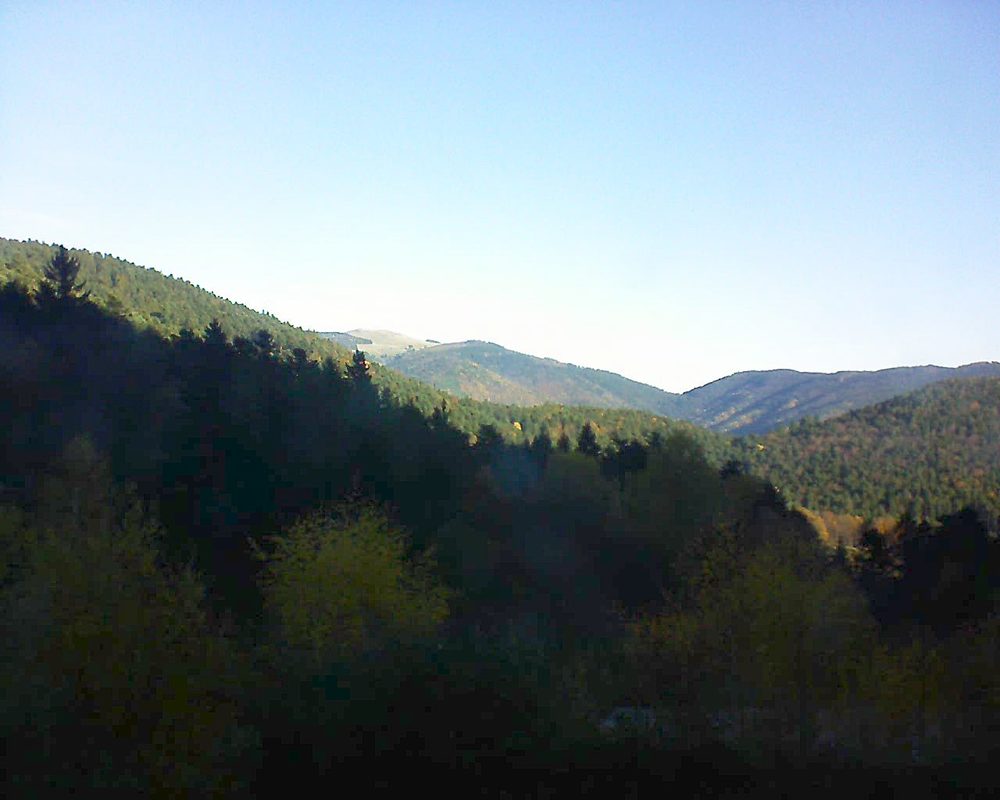 Le petit ballon vu depuis le Domaine Langmatt à Murbach le 15.11.2017 à 09:30 Le petit ballon (Alsace, Vosges) le 15.11.2017 à 09:30