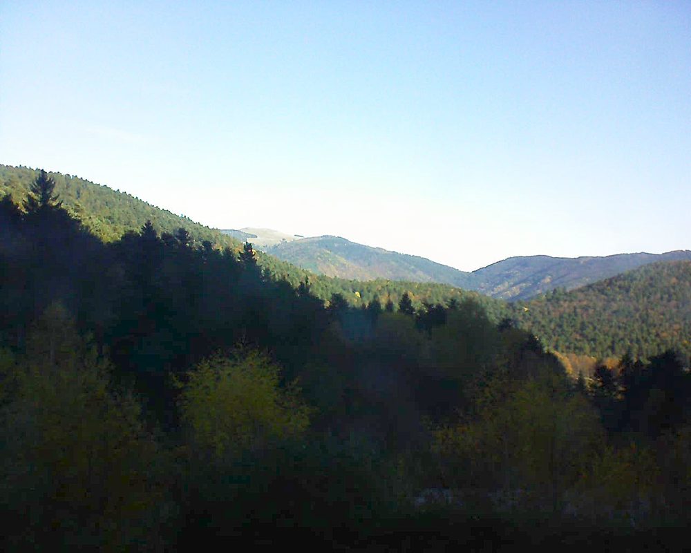 Le petit ballon vu depuis le Domaine Langmatt à Murbach le 15.11.2017 à 09:45 Le petit ballon (Alsace, Vosges) le 15.11.2017 à 09:45
