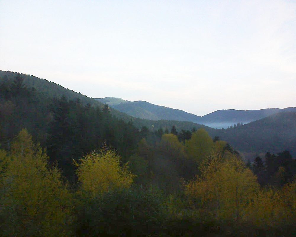 Le petit ballon vu depuis le Domaine Langmatt à Murbach le 16.11.2017 à 07:30 Le petit ballon (Alsace, Vosges) le 16.11.2017 à 07:30