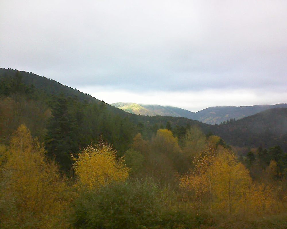 Le petit ballon vu depuis le Domaine Langmatt à Murbach le 17.11.2017 à 12:15 Le petit ballon (Alsace, Vosges) le 17.11.2017 à 12:15
