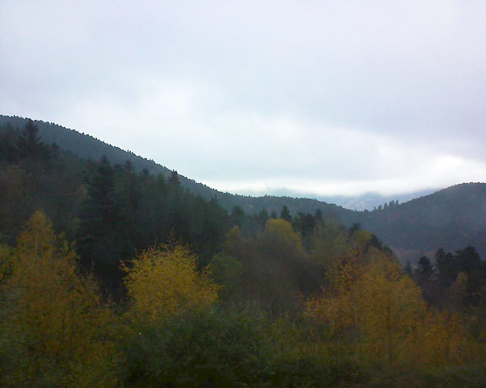 Le petit ballon vu depuis le Domaine Langmatt à Murbach le 17.11.2017 à 15:45 Le petit ballon (Alsace, Vosges) le 17.11.2017 à 15:45