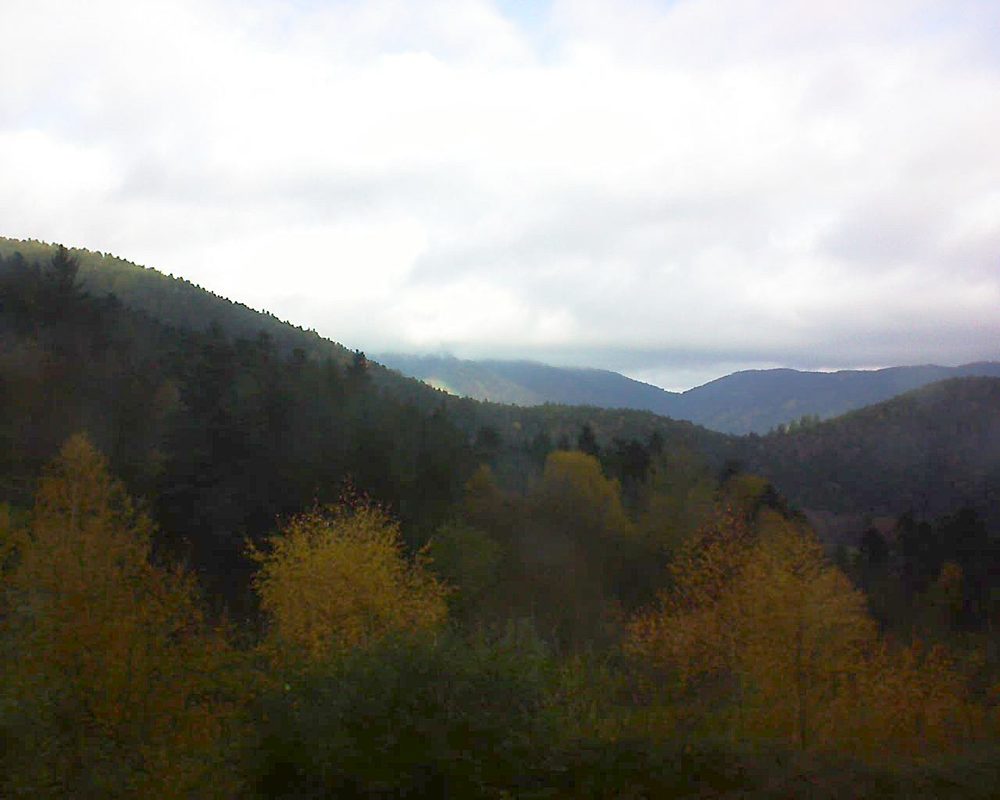 Le petit ballon vu depuis le Domaine Langmatt à Murbach le 18.11.2017 à 11:30 Le petit ballon (Alsace, Vosges) le 18.11.2017 à 11:30