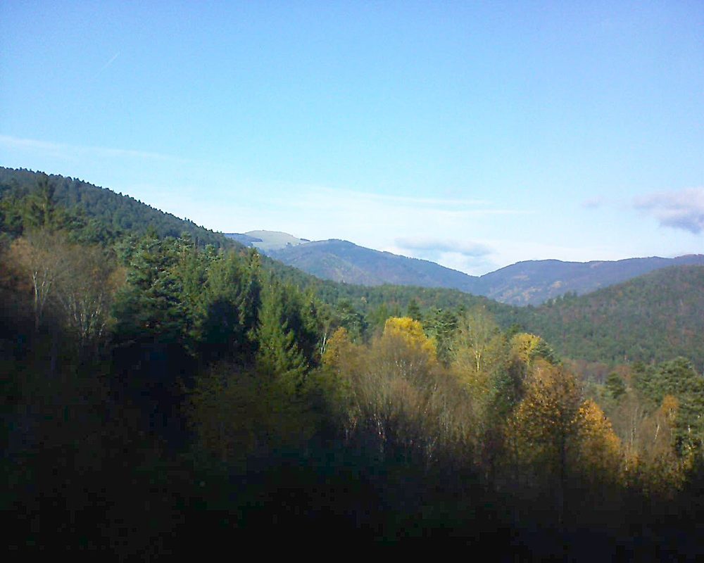 Le petit ballon vu depuis le Domaine Langmatt à Murbach le 18.11.2017 à 13:30 Le petit ballon (Alsace, Vosges) le 18.11.2017 à 13:30