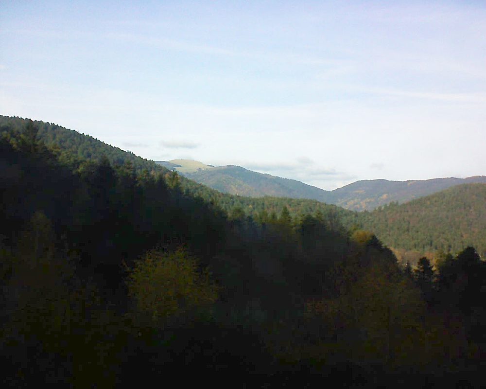 Le petit ballon vu depuis le Domaine Langmatt à Murbach le 18.11.2017 à 14:15 Le petit ballon (Alsace, Vosges) le 18.11.2017 à 14:15