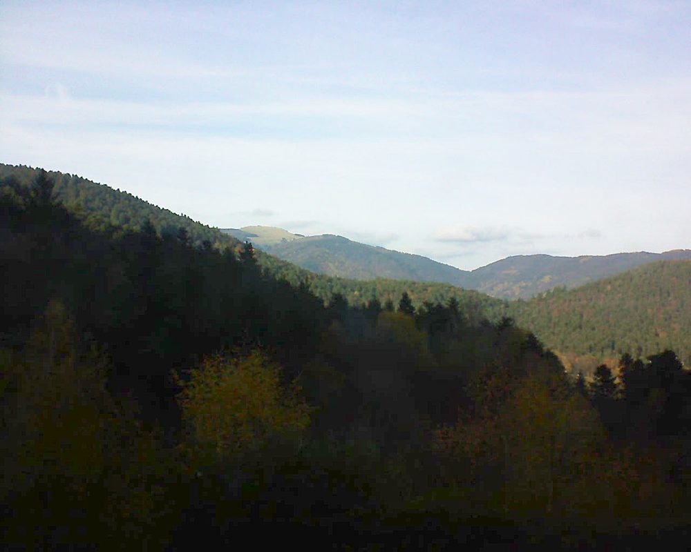 Le petit ballon vu depuis le Domaine Langmatt à Murbach le 18.11.2017 à 14:30 Le petit ballon (Alsace, Vosges) le 18.11.2017 à 14:30