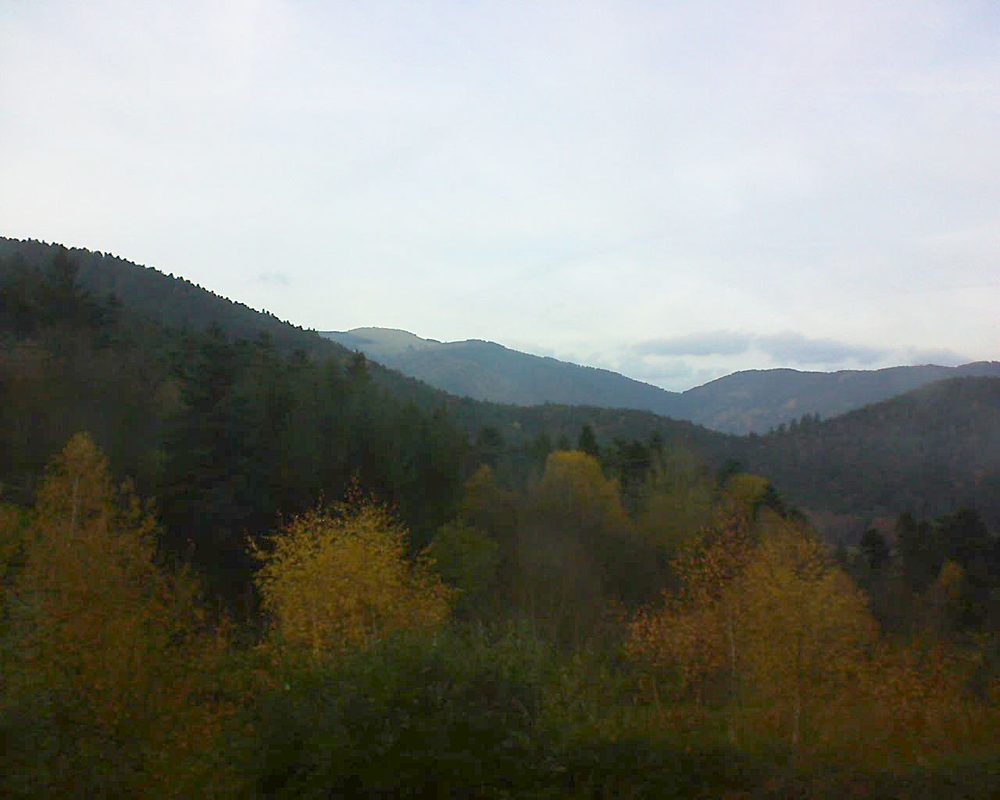 Le petit ballon vu depuis le Domaine Langmatt à Murbach le 18.11.2017 à 16:00 Le petit ballon (Alsace, Vosges) le 18.11.2017 à 16:00