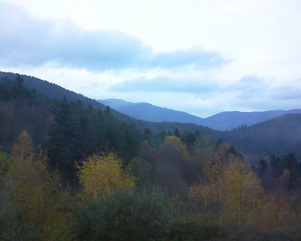 Le petit ballon vu depuis le Domaine Langmatt à Murbach le 18.11.2017 à 16:45 Le petit ballon (Alsace, Vosges) le 18.11.2017 à 16:45