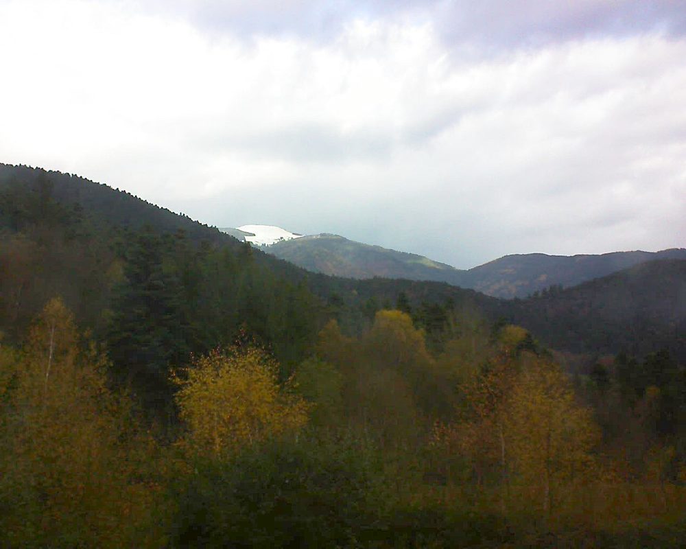 Le petit ballon vu depuis le Domaine Langmatt à Murbach le 19.11.2017 à 11:45 Le petit ballon (Alsace, Vosges) le 19.11.2017 à 11:45