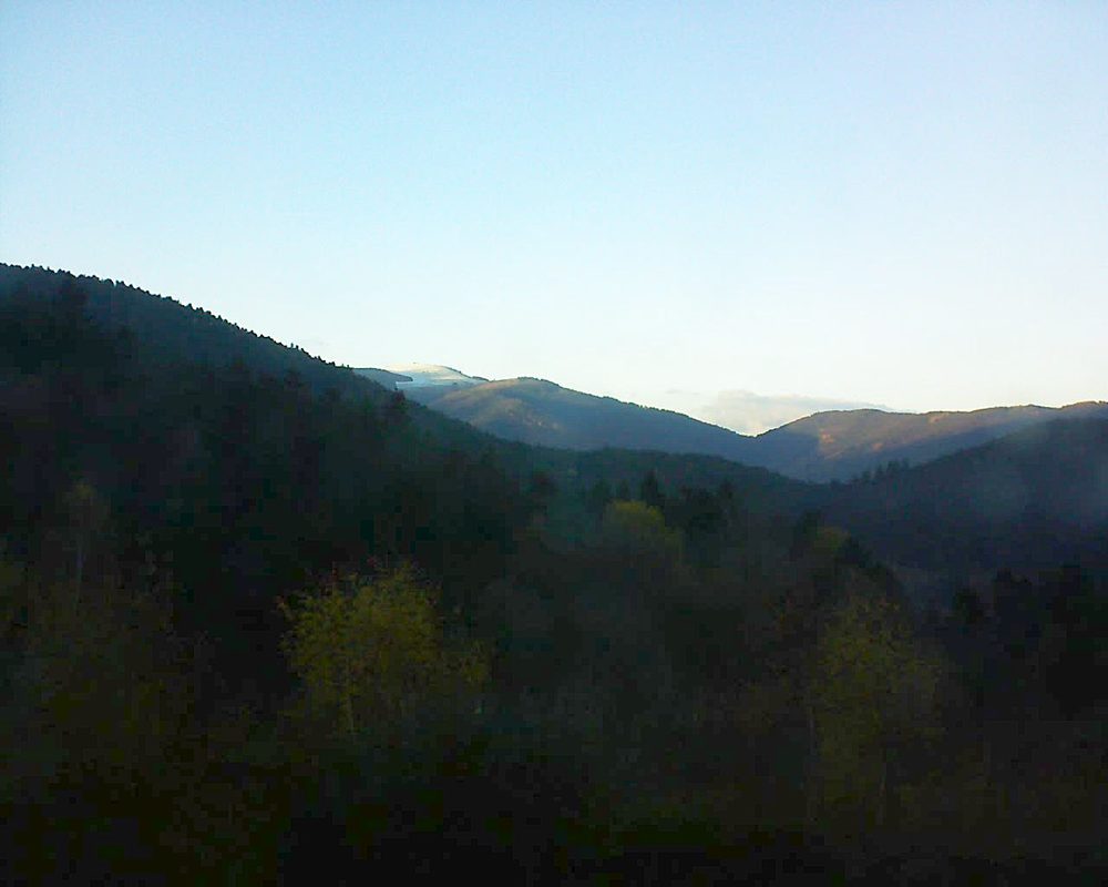 Le petit ballon vu depuis le Domaine Langmatt à Murbach le 19.11.2017 à 16:15 Le petit ballon (Alsace, Vosges) le 19.11.2017 à 16:15