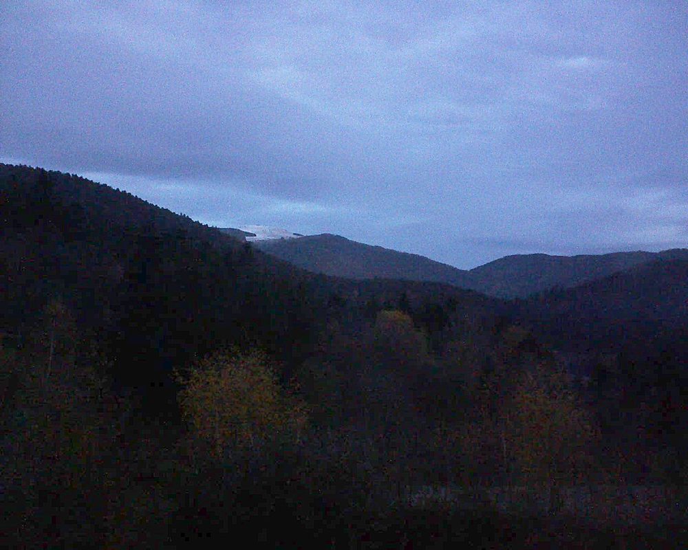 Le petit ballon vu depuis le Domaine Langmatt à Murbach le 20.11.2017 à 07:30 Le petit ballon (Alsace, Vosges) le 20.11.2017 à 07:30
