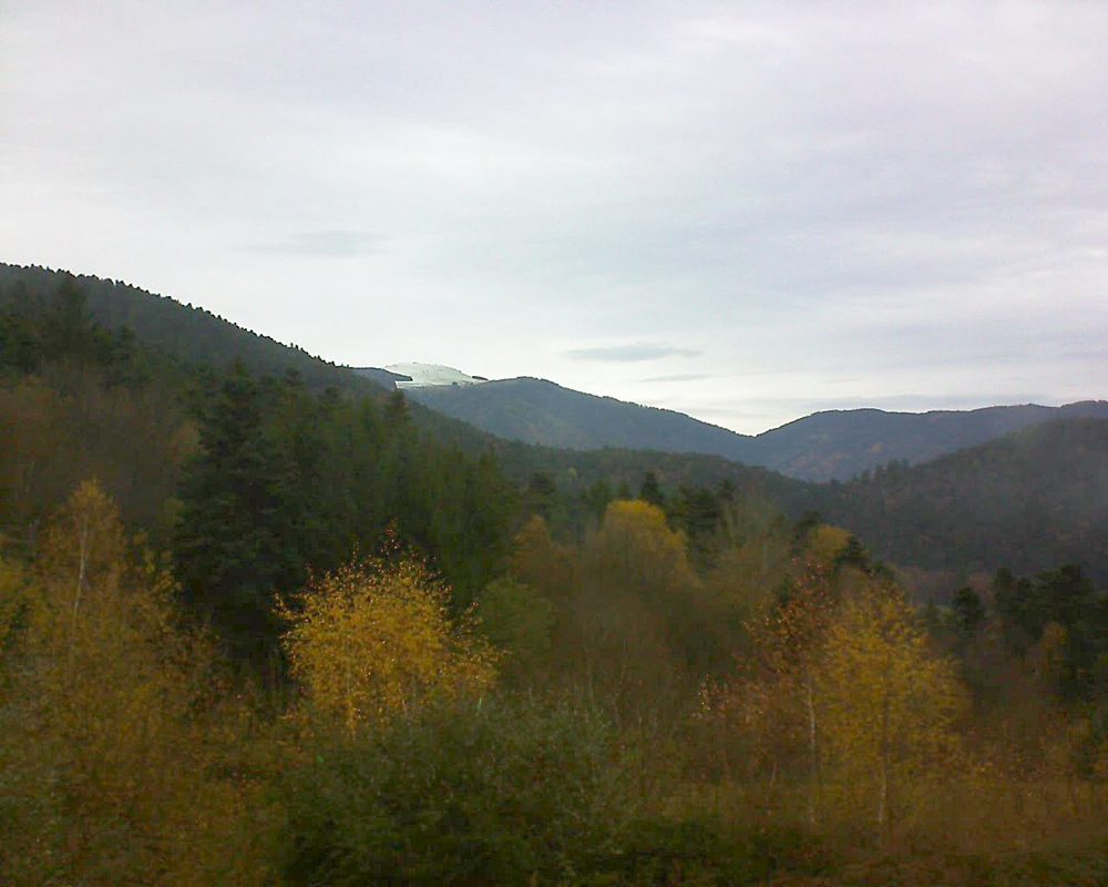 Le petit ballon vu depuis le Domaine Langmatt à Murbach le 20.11.2017 à 13:45 Le petit ballon (Alsace, Vosges) le 20.11.2017 à 13:45