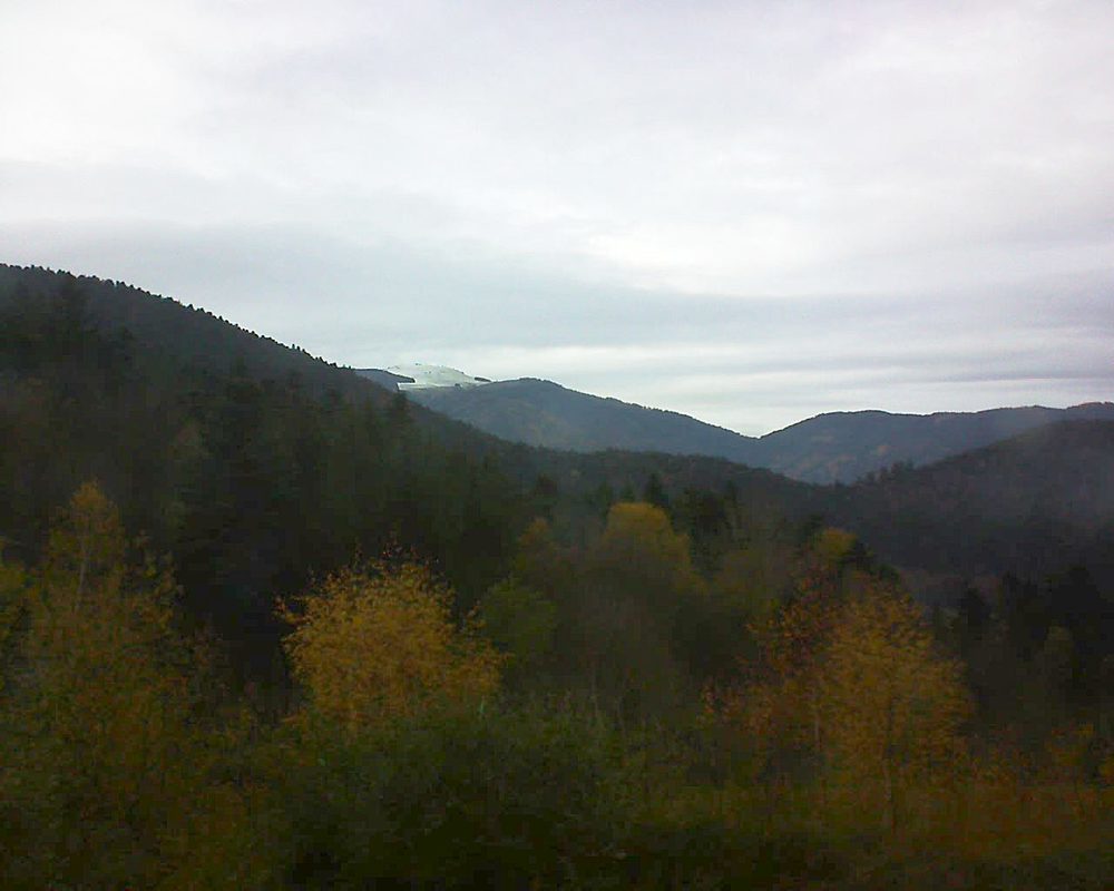 Le petit ballon vu depuis le Domaine Langmatt à Murbach le 20.11.2017 à 15:45 Le petit ballon (Alsace, Vosges) le 20.11.2017 à 15:45