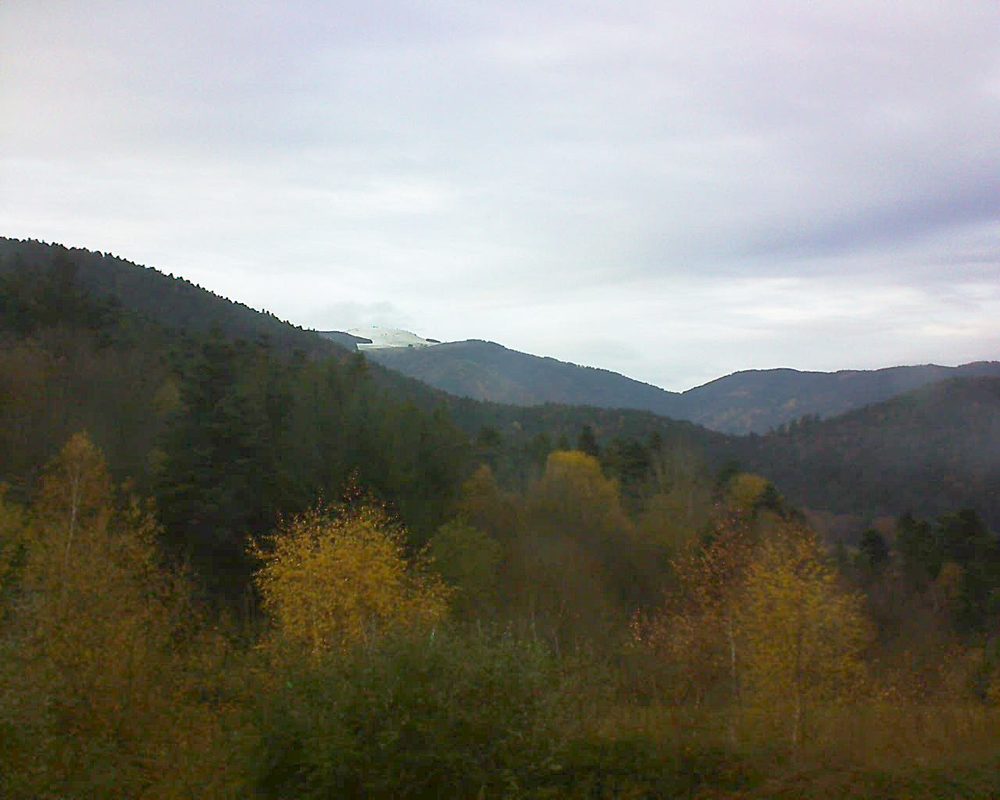 Le petit ballon vu depuis le Domaine Langmatt à Murbach le 20.11.2017 à 16:15 Le petit ballon (Alsace, Vosges) le 20.11.2017 à 16:15