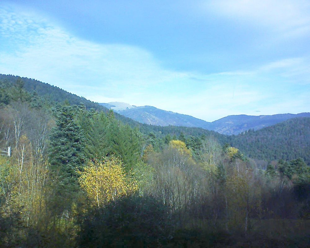 Le petit ballon vu depuis le Domaine Langmatt à Murbach le 21.11.2017 à 11:30 Le petit ballon (Alsace, Vosges) le 21.11.2017 à 11:30