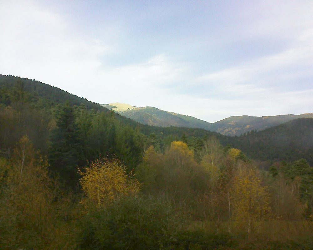 Le petit ballon vu depuis le Domaine Langmatt à Murbach le 21.11.2017 à 13:30 Le petit ballon (Alsace, Vosges) le 21.11.2017 à 13:30