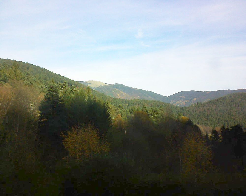 Le petit ballon vu depuis le Domaine Langmatt à Murbach le 22.11.2017 à 10:45 Le petit ballon (Alsace, Vosges) le 22.11.2017 à 10:45