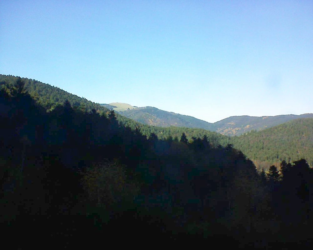 Le petit ballon vu depuis le Domaine Langmatt à Murbach le 22.11.2017 à 14:15 Le petit ballon (Alsace, Vosges) le 22.11.2017 à 14:15