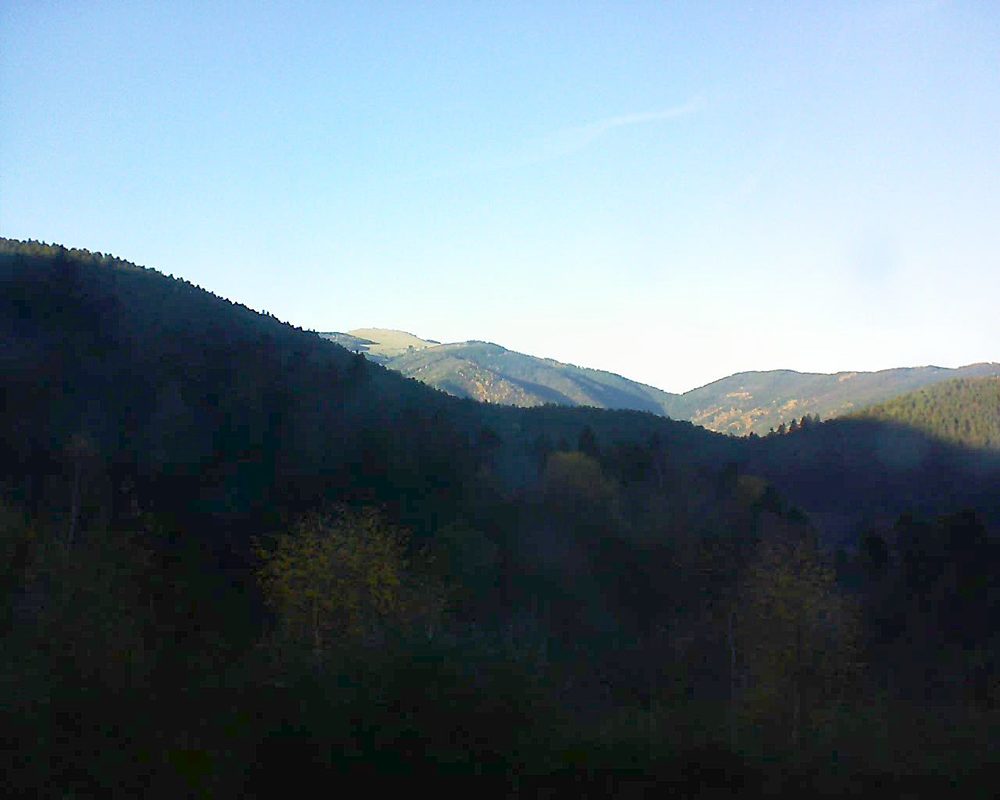 Le petit ballon vu depuis le Domaine Langmatt à Murbach le 22.11.2017 à 15:15 Le petit ballon (Alsace, Vosges) le 22.11.2017 à 15:15