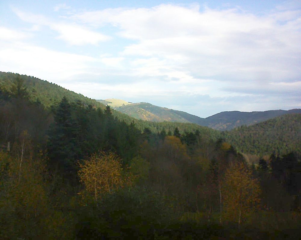 Le petit ballon vu depuis le Domaine Langmatt à Murbach le 23.11.2017 à 10:15 Le petit ballon (Alsace, Vosges) le 23.11.2017 à 10:15