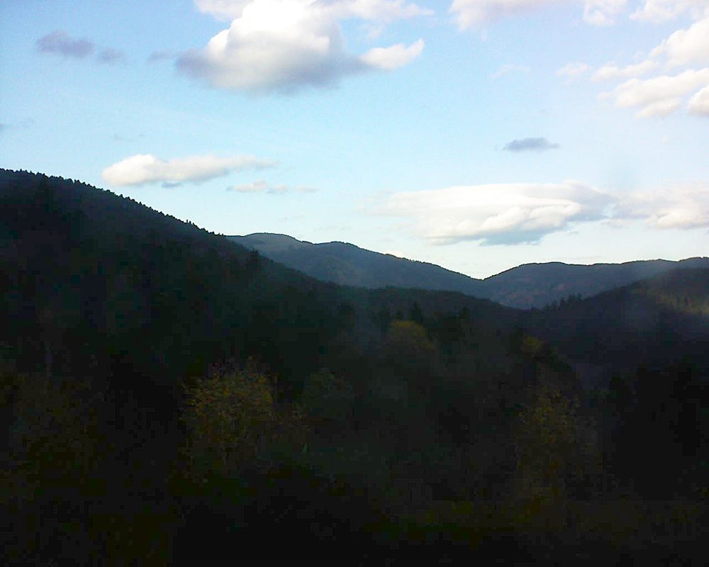 Le petit ballon vu depuis le Domaine Langmatt à Murbach le 23.11.2017 à 15:15 Le petit ballon (Alsace, Vosges) le 23.11.2017 à 15:15