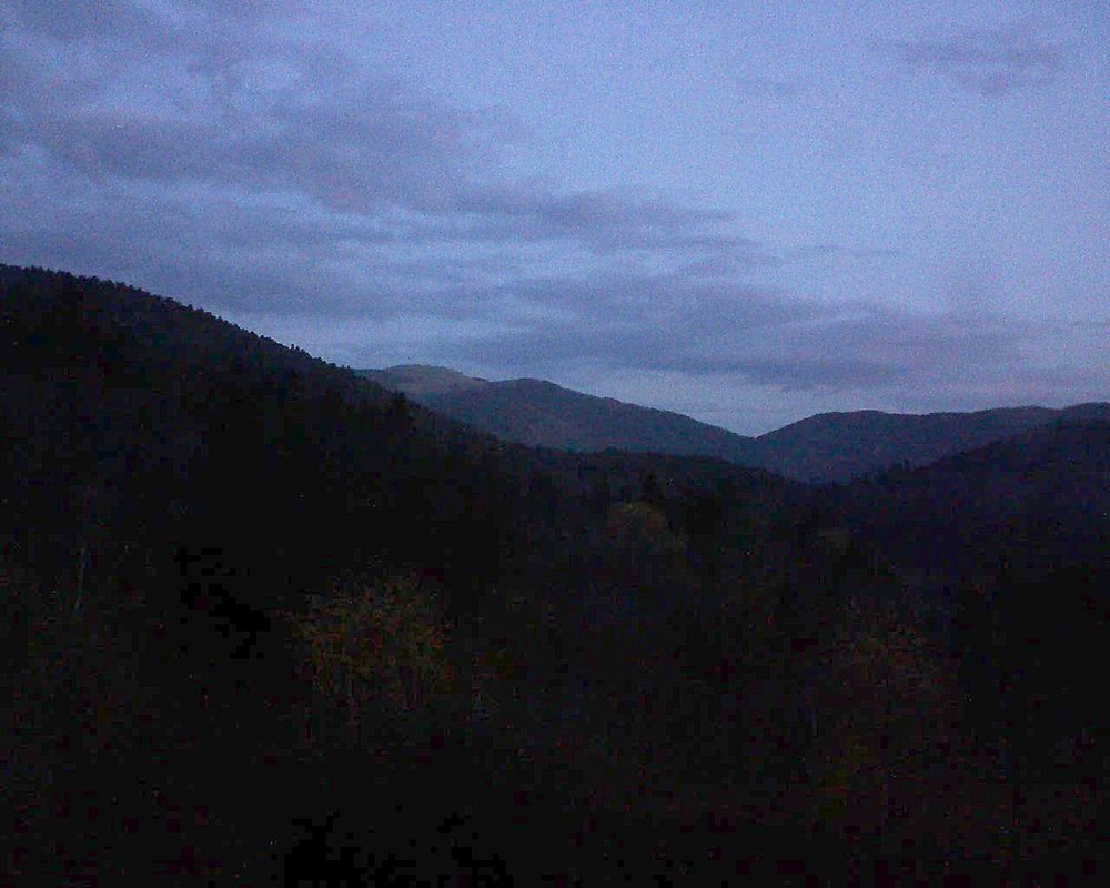 Le petit ballon vu depuis le Domaine Langmatt à Murbach le 24.11.2017 à 07:30 Le petit ballon (Alsace, Vosges) le 24.11.2017 à 07:30