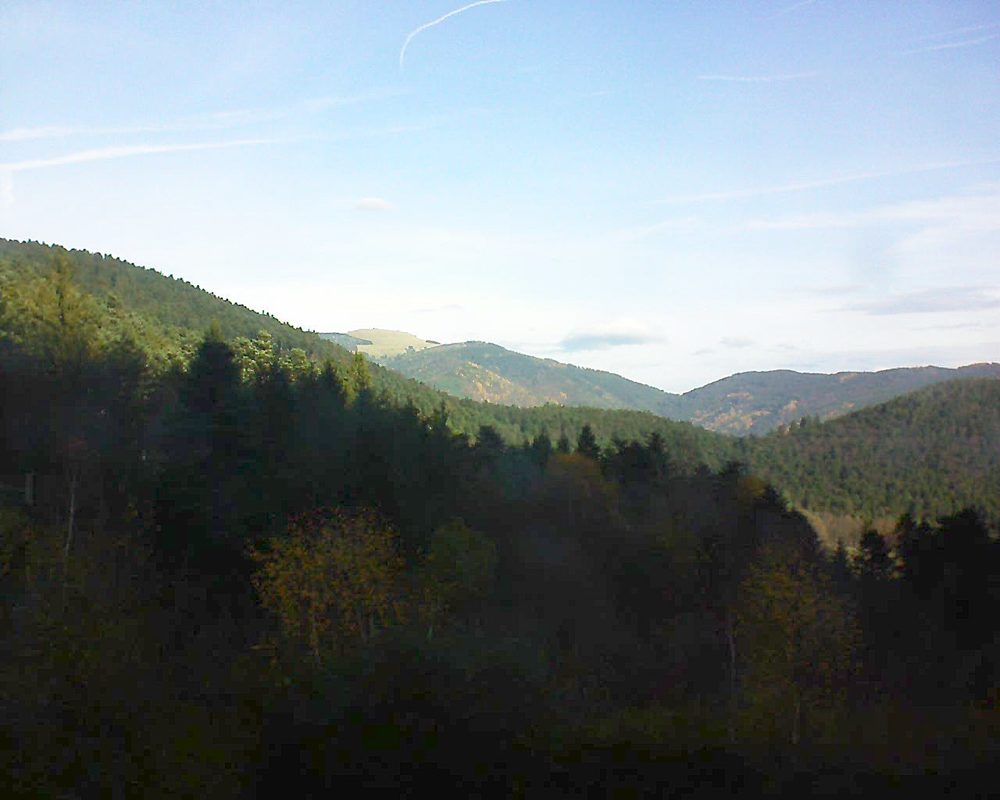 Le petit ballon vu depuis le Domaine Langmatt à Murbach le 24.11.2017 à 10:30 Le petit ballon (Alsace, Vosges) le 24.11.2017 à 10:30