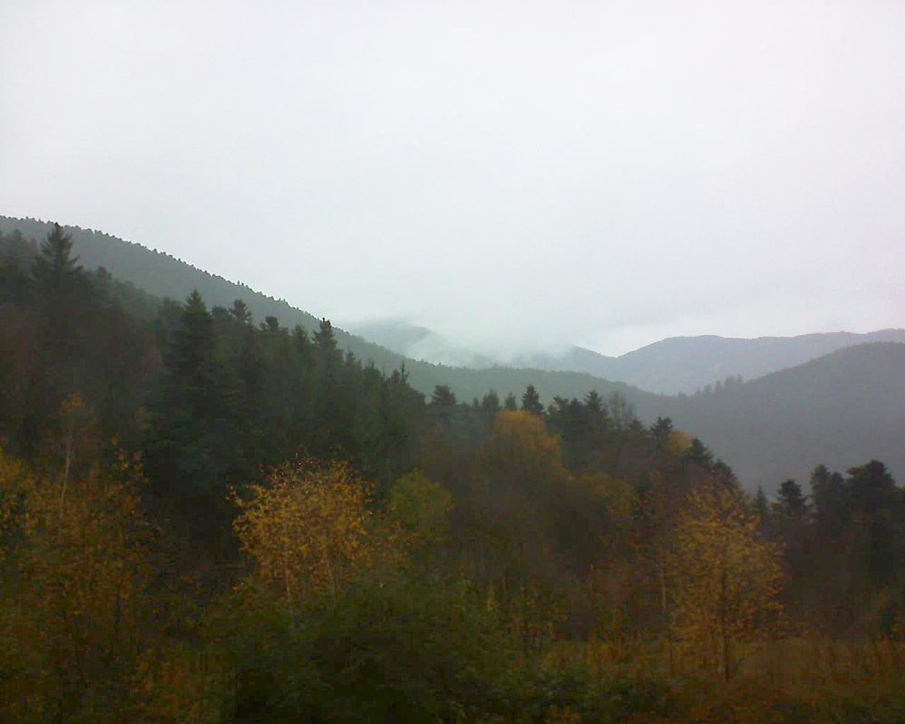 Le petit ballon vu depuis le Domaine Langmatt à Murbach le 25.11.2017 à 12:30 Le petit ballon (Alsace, Vosges) le 25.11.2017 à 12:30