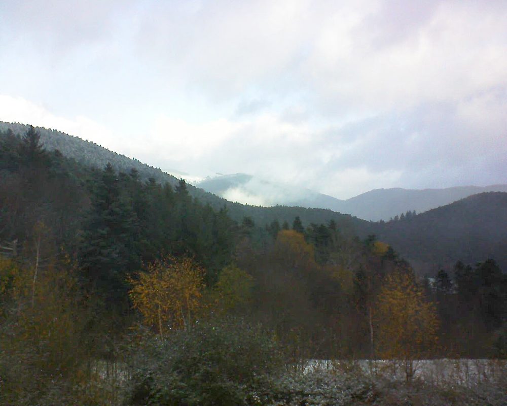 Le petit ballon vu depuis le Domaine Langmatt à Murbach le 26.11.2017 à 09:30 Le petit ballon (Alsace, Vosges) le 26.11.2017 à 09:30
