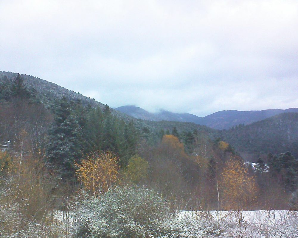 Le petit ballon vu depuis le Domaine Langmatt à Murbach le 27.11.2017 à 08:00 Le petit ballon (Alsace, Vosges) le 27.11.2017 à 08:00