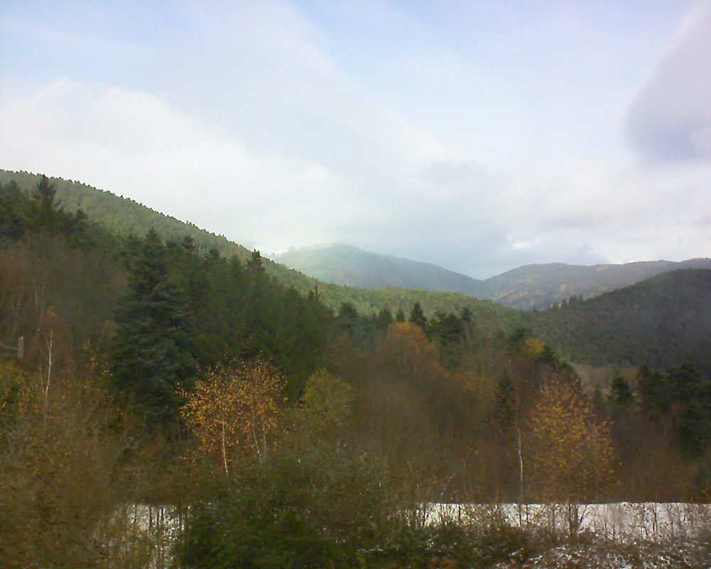 Le petit ballon vu depuis le Domaine Langmatt à Murbach le 27.11.2017 à 11:45 Le petit ballon (Alsace, Vosges) le 27.11.2017 à 11:45