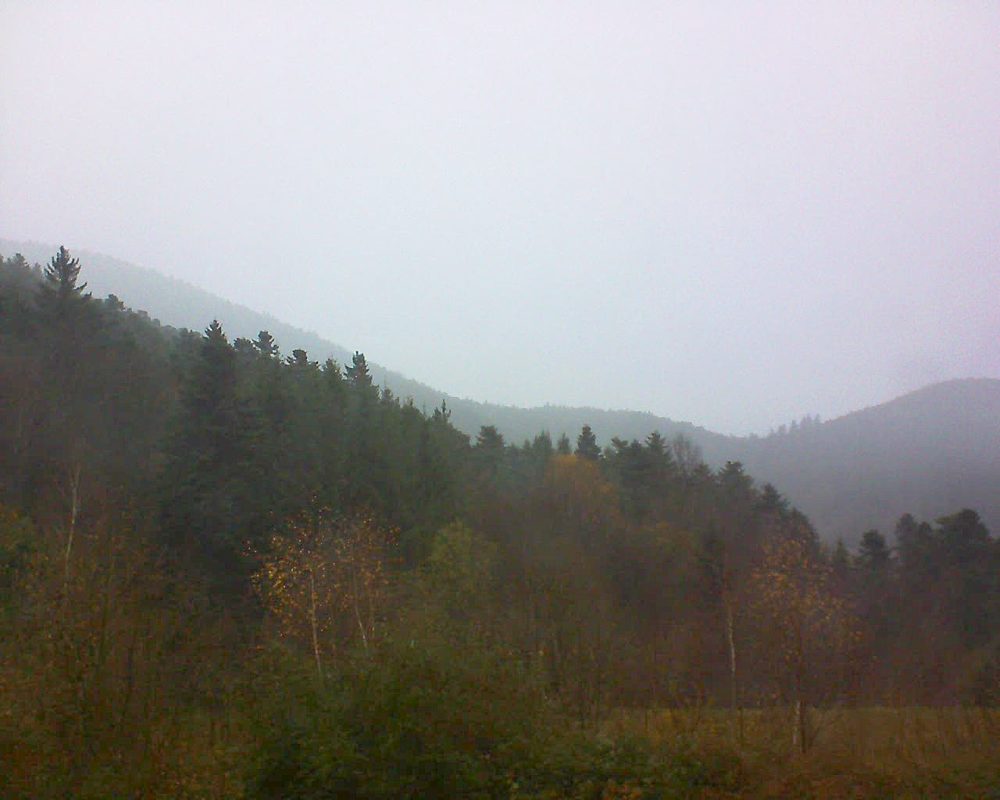Le petit ballon vu depuis le Domaine Langmatt à Murbach le 28.11.2017 à 15:15 Le petit ballon (Alsace, Vosges) le 28.11.2017 à 15:15