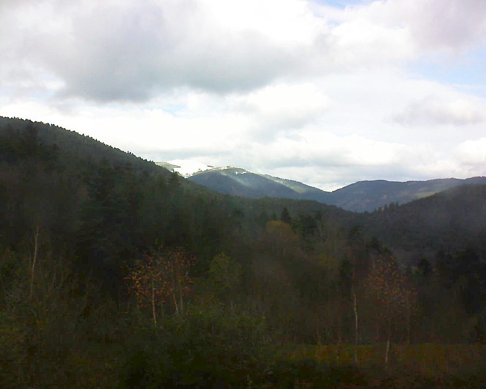 Le petit ballon vu depuis le Domaine Langmatt à Murbach le 29.11.2017 à 13:45 Le petit ballon (Alsace, Vosges) le 29.11.2017 à 13:45