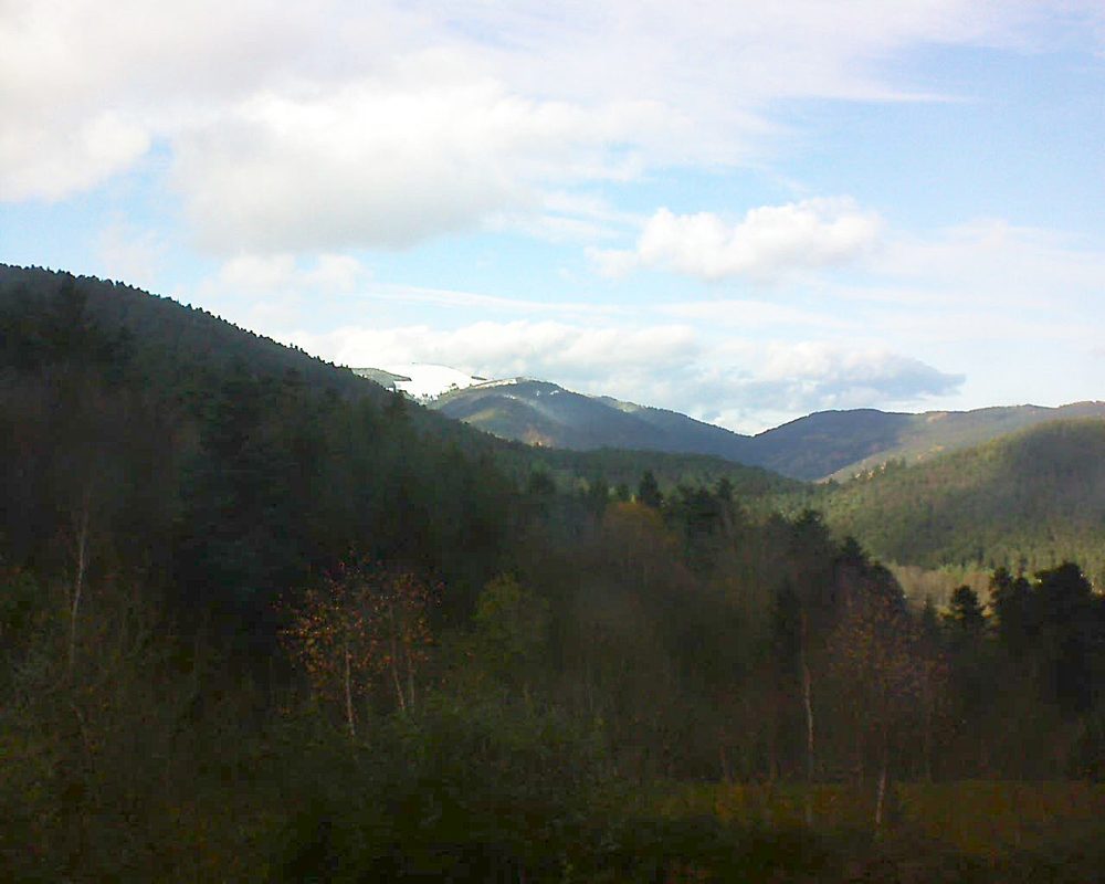Le petit ballon vu depuis le Domaine Langmatt à Murbach le 29.11.2017 à 14:30 Le petit ballon (Alsace, Vosges) le 29.11.2017 à 14:30