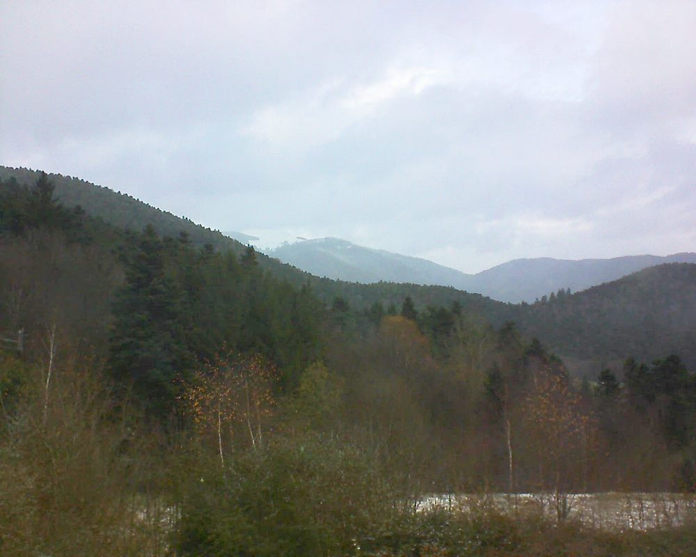 Le petit ballon vu depuis le Domaine Langmatt à Murbach le 30.11.2017 à 11:45 Le petit ballon (Alsace, Vosges) le 30.11.2017 à 11:45