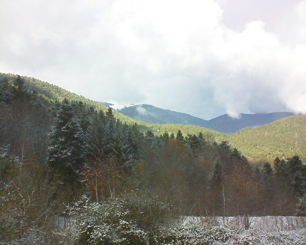 Le petit ballon vu depuis le Domaine Langmatt à Murbach le 01.12.2017 à 13:15 Le petit ballon (Alsace, Vosges) le 01.12.2017 à 13:15