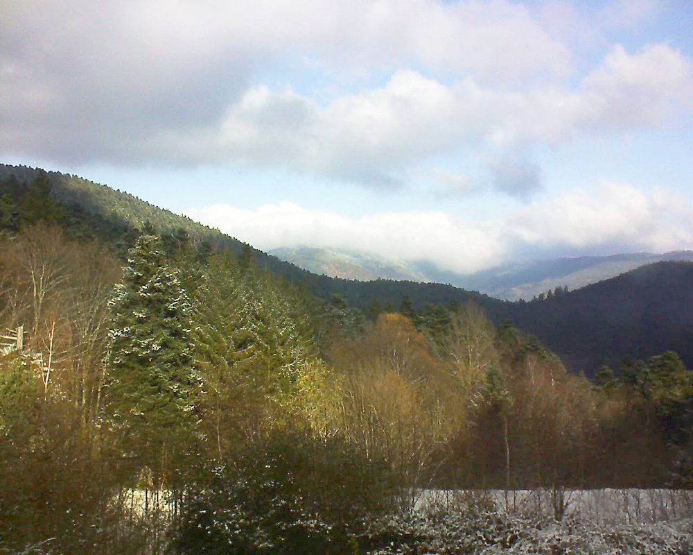 Le petit ballon vu depuis le Domaine Langmatt à Murbach le 02.12.2017 à 11:45 Le petit ballon (Alsace, Vosges) le 02.12.2017 à 11:45