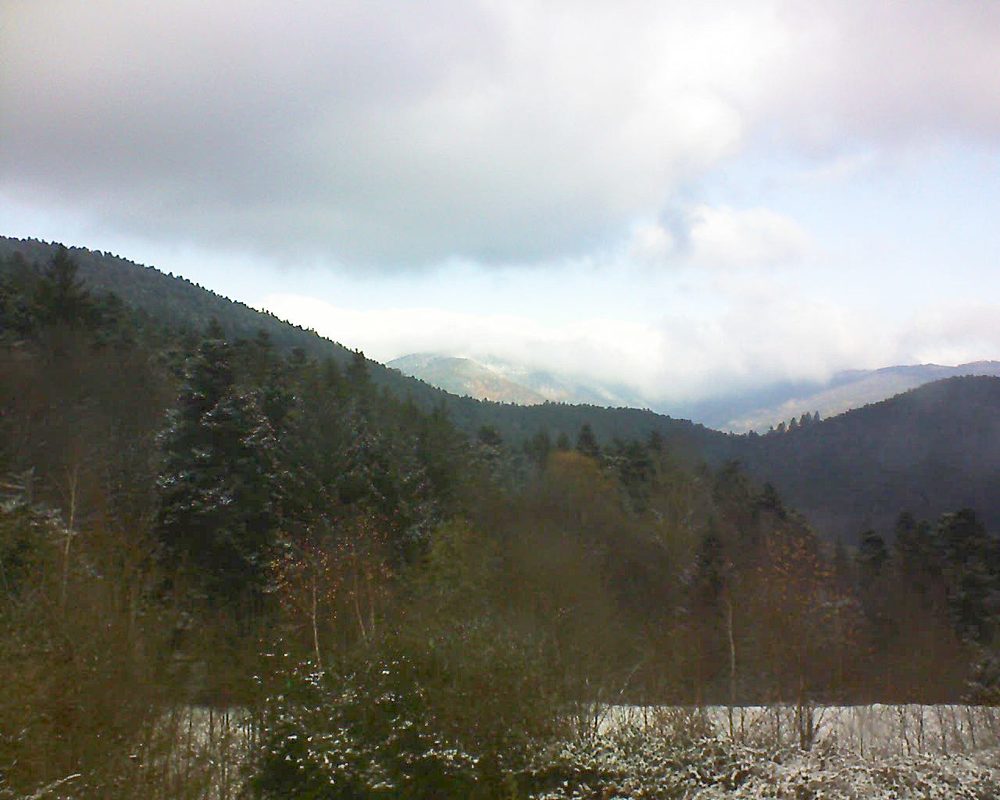 Le petit ballon vu depuis le Domaine Langmatt à Murbach le 02.12.2017 à 12:15 Le petit ballon (Alsace, Vosges) le 02.12.2017 à 12:15