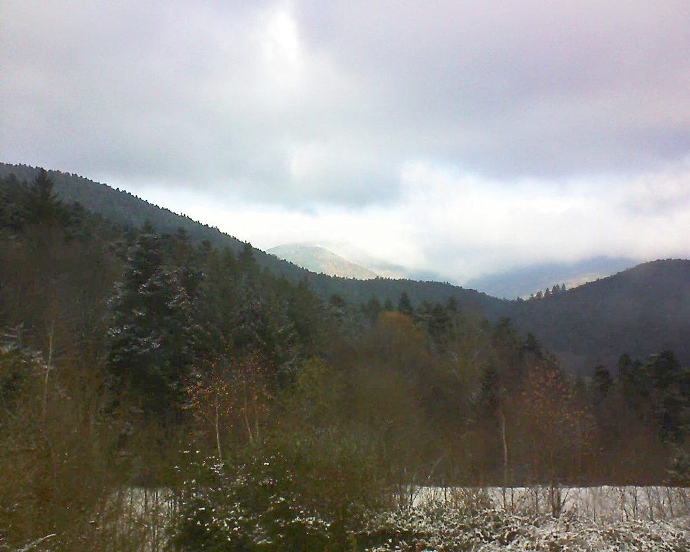 Le petit ballon vu depuis le Domaine Langmatt à Murbach le 02.12.2017 à 12:30 Le petit ballon (Alsace, Vosges) le 02.12.2017 à 12:30