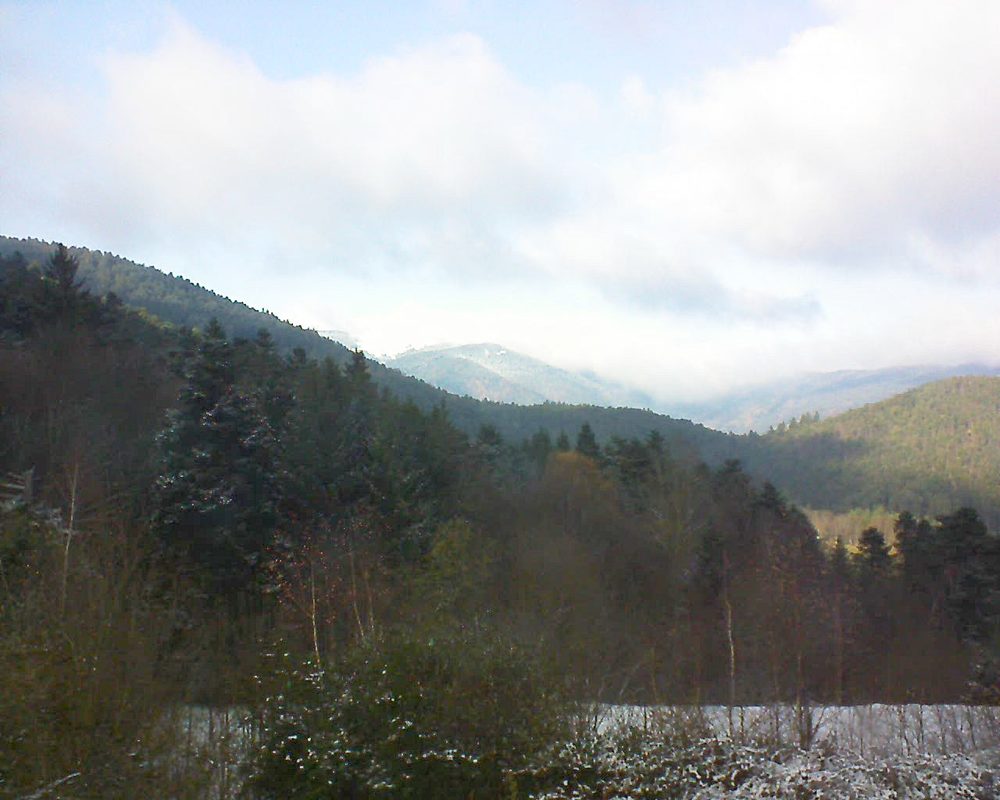 Le petit ballon vu depuis le Domaine Langmatt à Murbach le 02.12.2017 à 14:15 Le petit ballon (Alsace, Vosges) le 02.12.2017 à 14:15