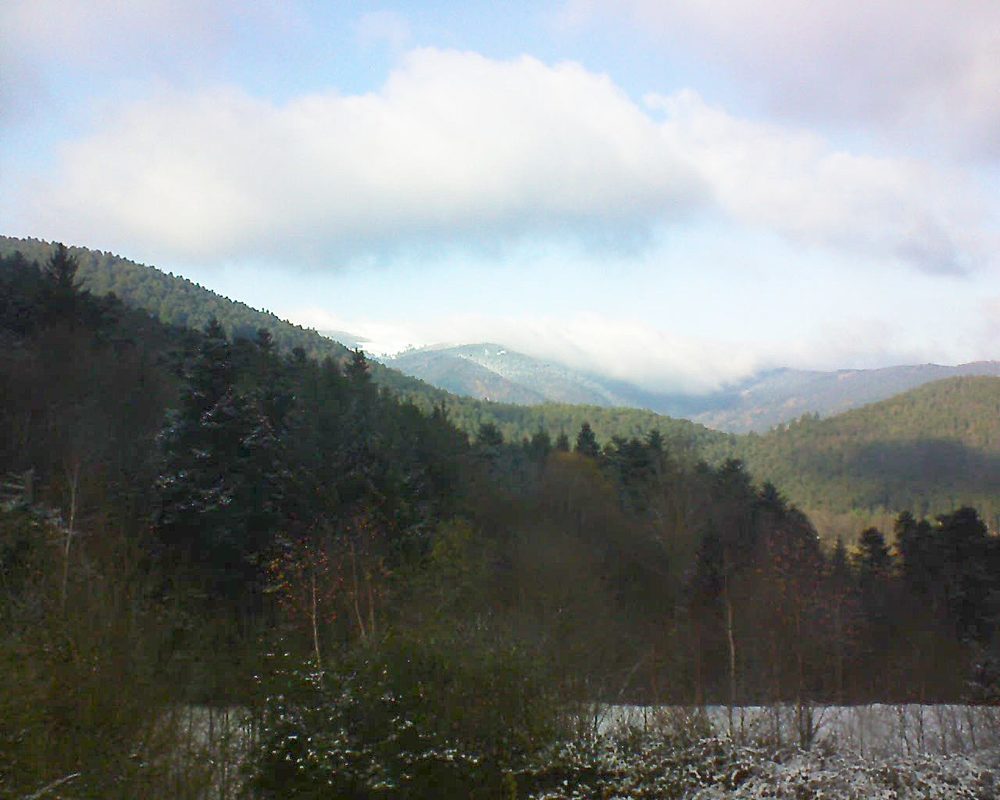 Le petit ballon vu depuis le Domaine Langmatt à Murbach le 02.12.2017 à 14:30 Le petit ballon (Alsace, Vosges) le 02.12.2017 à 14:30