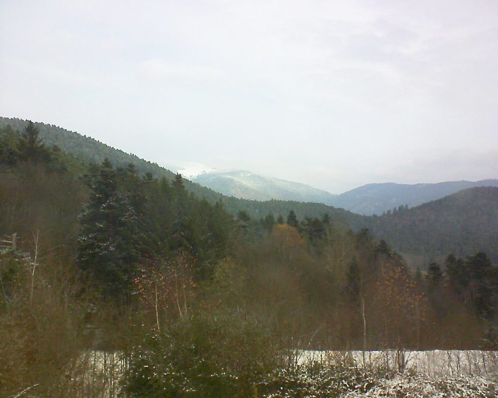 Le petit ballon vu depuis le Domaine Langmatt à Murbach le 03.12.2017 à 10:30 Le petit ballon (Alsace, Vosges) le 03.12.2017 à 10:30